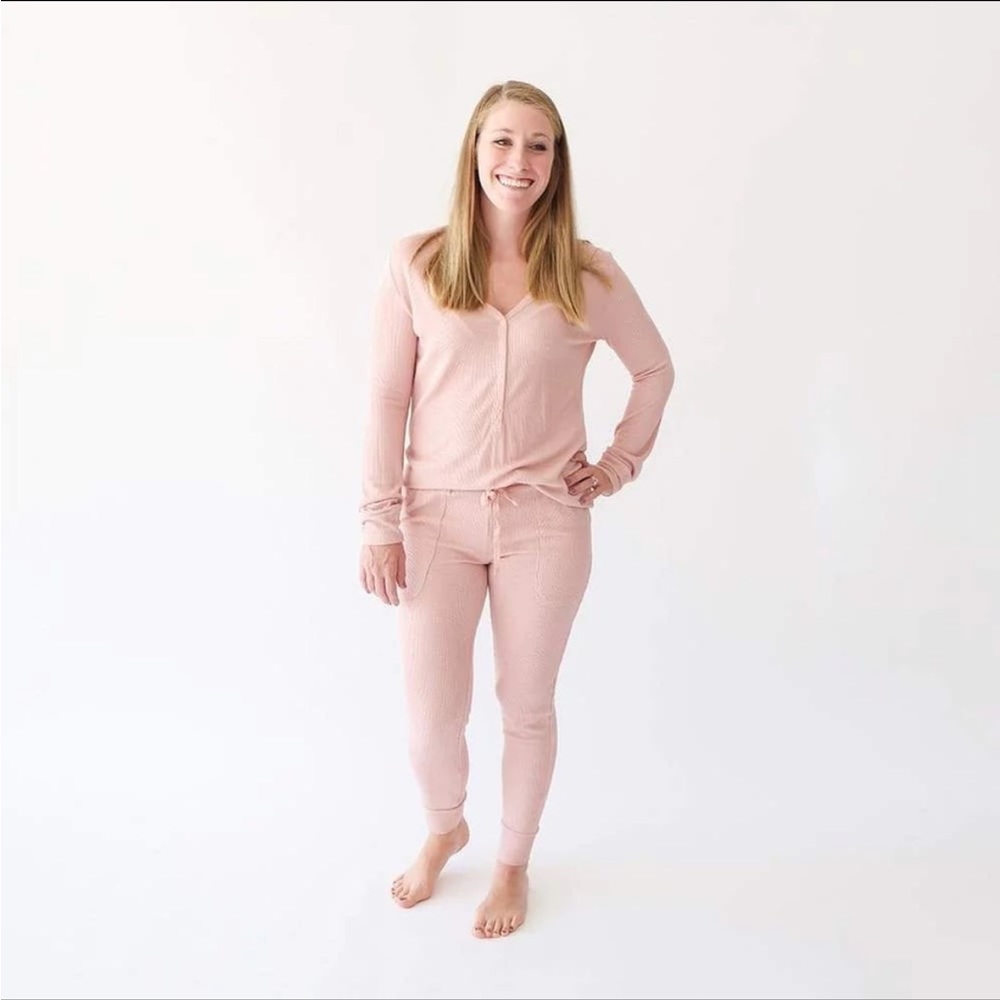🆕 Women’s Posh Peanut Desert Rose Pink Waffle Bamboo Long Sleeve Loungewear - Picture 1 of 5